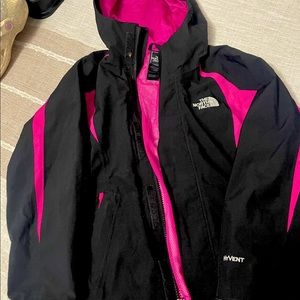 Girls north face size 7/8 coat.
